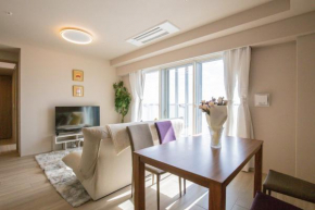 Tokyo Bay Port Area, high-rise luxury apartment with view, 2 minutes to Takeshiba Station